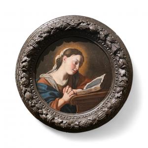 Madonna praying